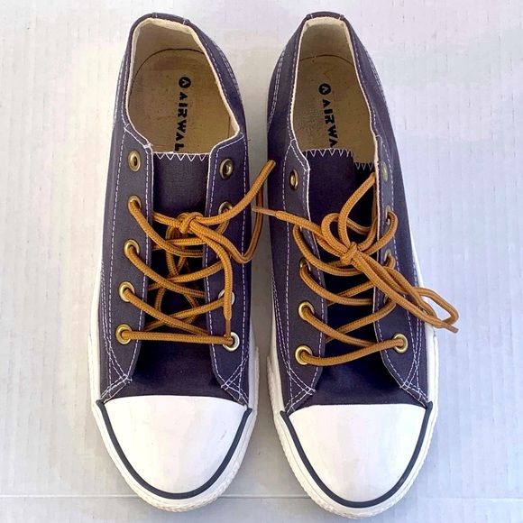 Airwalk Legacee Lace Up Canvas Sneakers - Picture 4 of 13